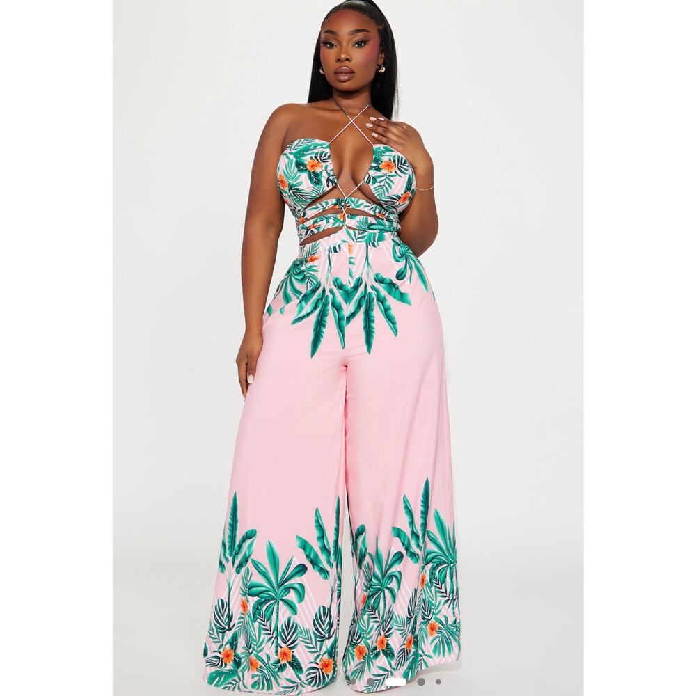 Fashion Nova Maui Nights Tropical Print Wide Leg Halter Jumpsuit Size 1X NWT